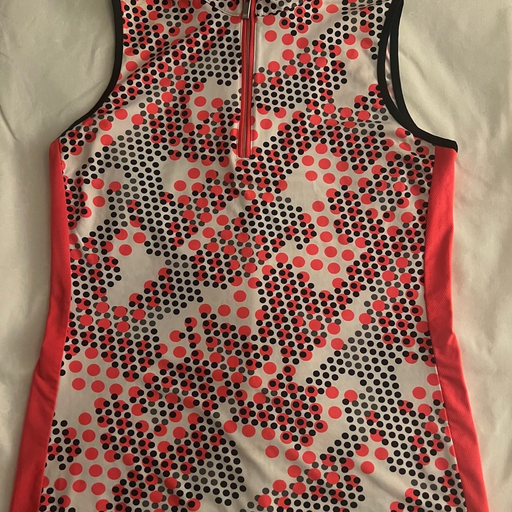 Tail White Label 
Size Small 
Orange and Black Polka Dot Tank Top
